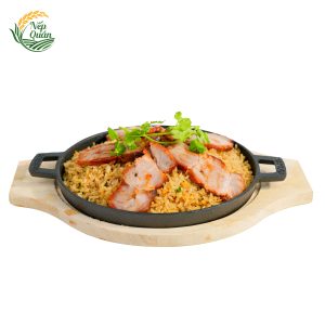 Cơm chiên chảo xá xíu